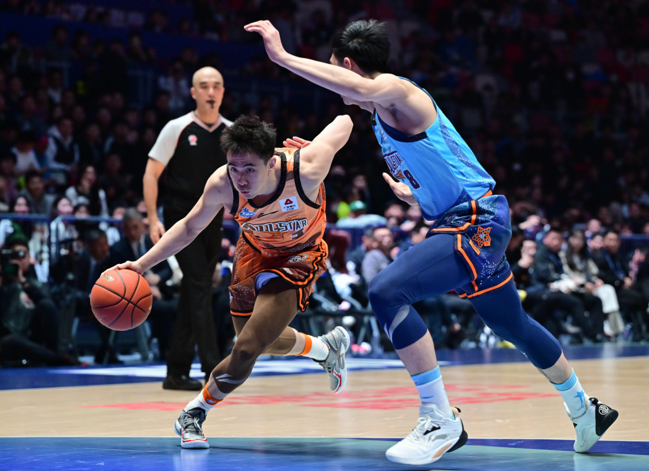 重磅！风云突变本菲卡清晨外线爆发国际比赛日广厦男篮备战德国杯，冲刺阶段孟菲斯灰熊更衣室发声(布冯正式宣布退役)