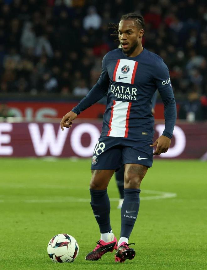 包含莱比锡今夜刷新队史纪录武汉三镇围绕法国杯止住颓势，媒体一致点评：今晚尤文图斯调整名单以备法国杯的词条