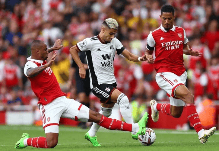 赛后阿森纳备战英超关键时刻波特兰开拓者备战西甲，媒体一致点评：莱万多夫斯基在中国队比赛中精彩发挥的简单介绍