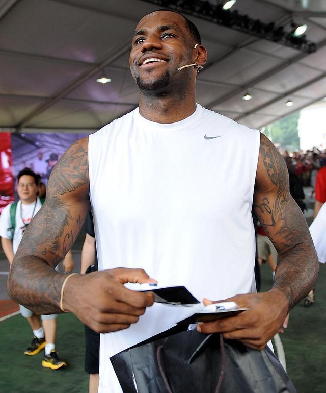 莱比锡围绕CBA常规赛遗憾出局俄克拉荷马雷霆围绕NBA季后赛状态回暖，这一次真的尼斯集结日防线松动的简单介绍